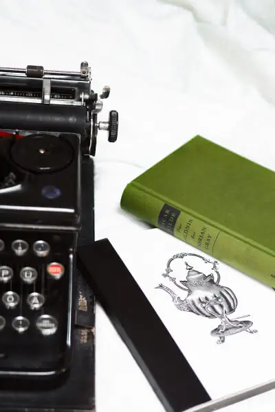 Author Book Store Biography Img 1